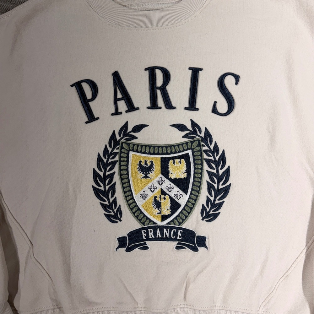 Abercrombie & Fitch Sweatshirt Womens Medium Cream Excellent Paris France Crest - Picture 2 of 8